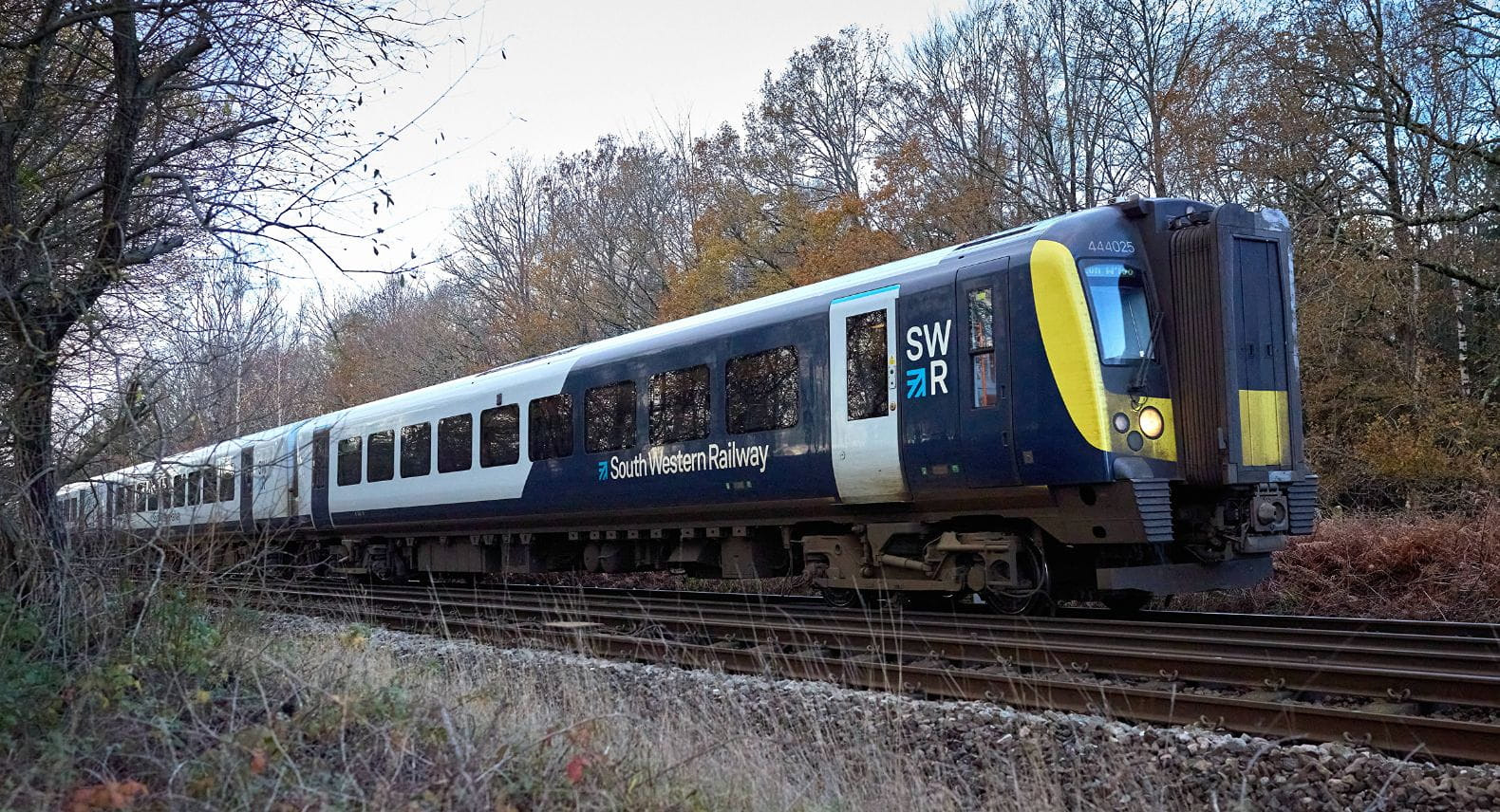 South Western Railway Trials Starlink Satellite Wi-Fi to Boost Connectivity on Remote Routes