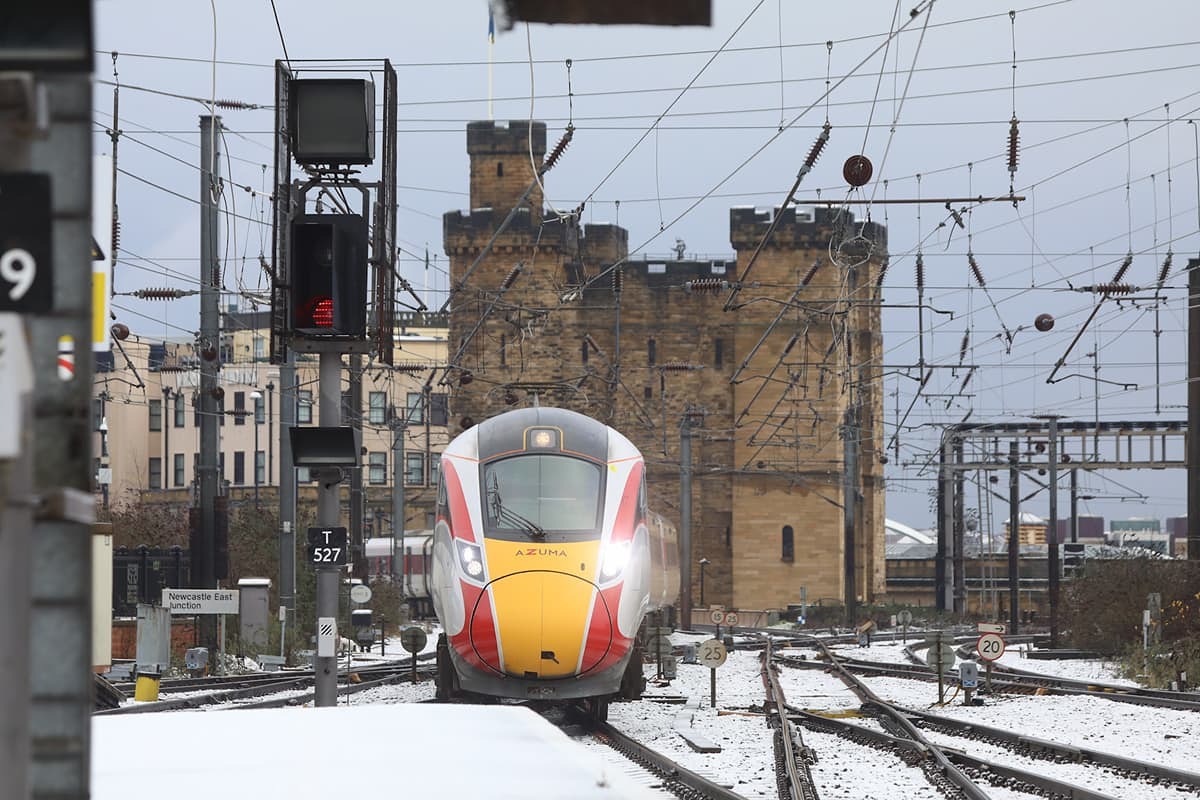LNER Shares Festive Travel Tips Ahead of Busy Christmas Period