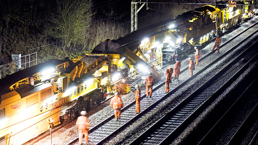 Major disruption between Chinley and Sheffield as engineering works overrun
