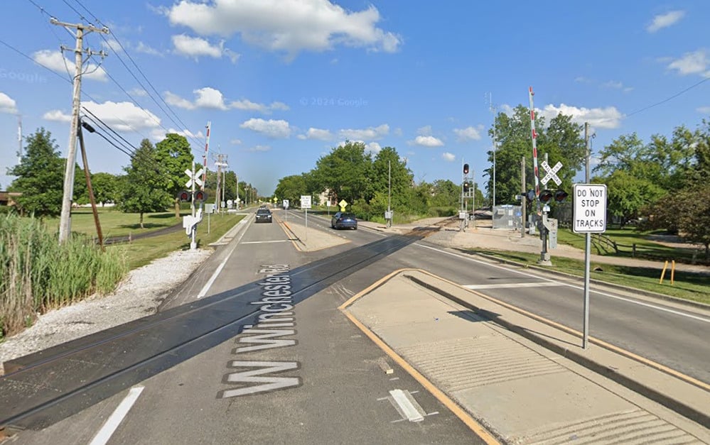 Coroner identifies Mundelein man found dead on Metra Milwaukee District North line