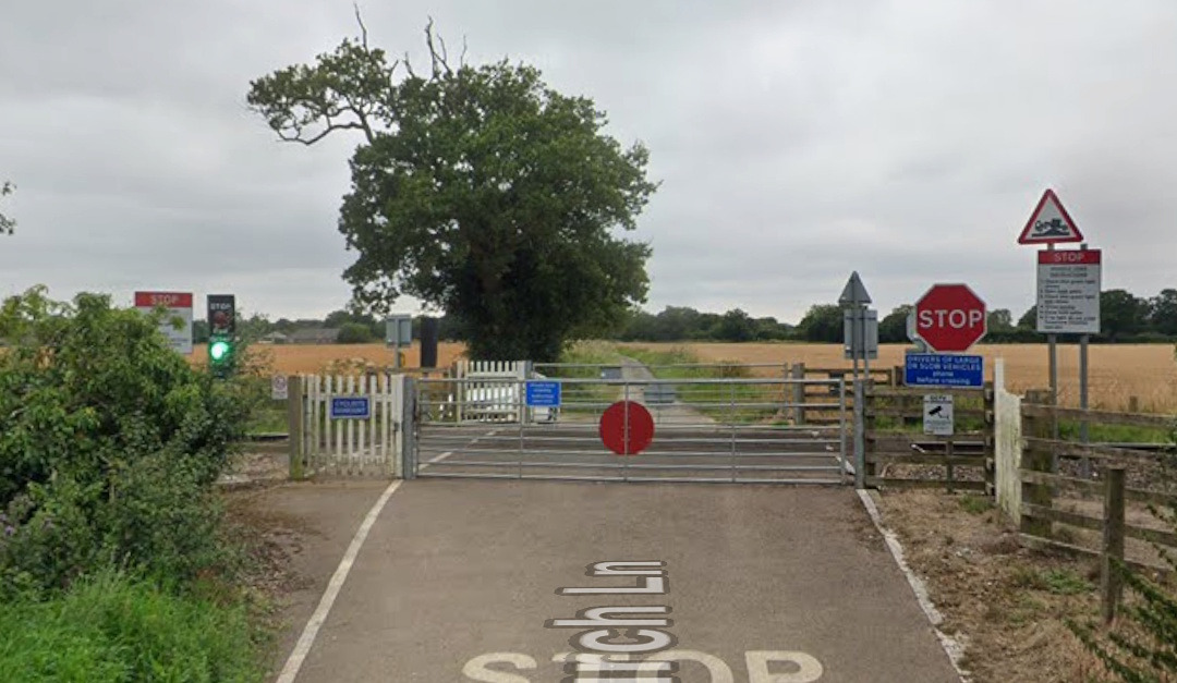 Arrest warrant issued for van driver over unreported Tunstead railway crossing collision