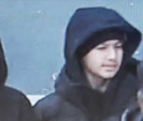 Police Release Image After Knifepoint Robbery at Beckton DLR Station