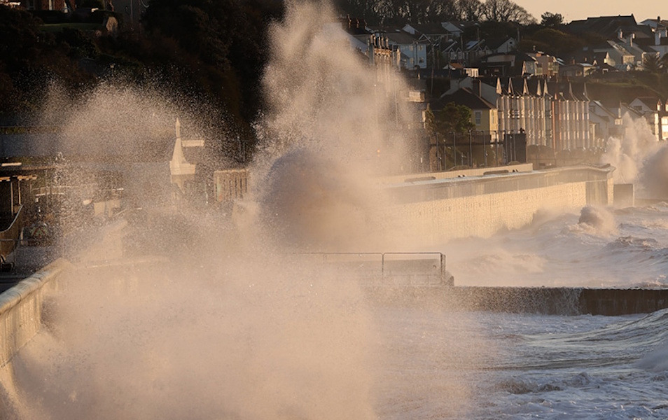 Limited Trains Resume as Safety Checks Completed on Dawlish Sea Wall Route