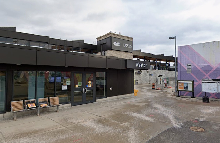 Man Hospitalised After Stabbing on Early-Morning GO Transit Train