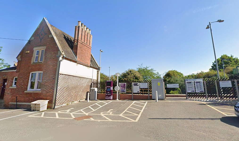 Train Services Halted After Person Hit By Train on Nottingham&acirc;Grantham Line