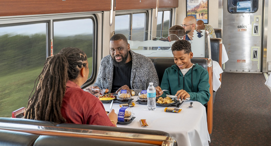 Amtrak introduces lighter lunch meals on long-distance Flex Dining routes