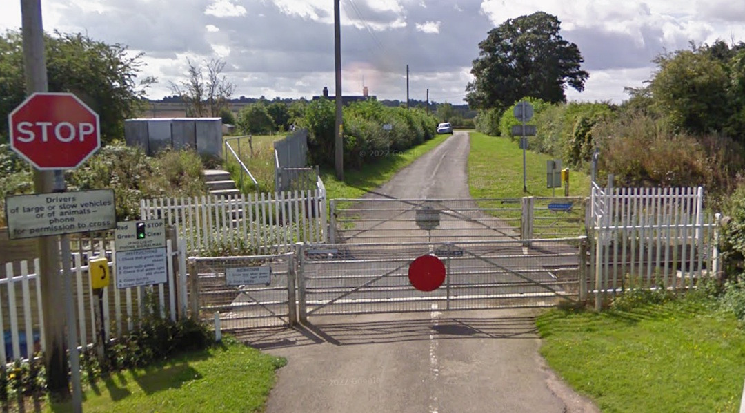 Coroner opens inquest into death on tracks near Oxford