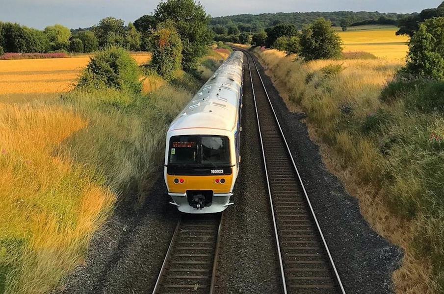 Rail Replacement Buses as Metropolitan Line Upgrades Disrupt Chiltern