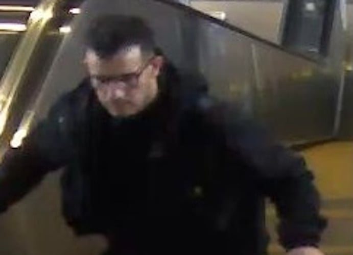 CCTV Appeal After &Acirc;&pound;4,500 Jewellery Theft on London Paddington Train
