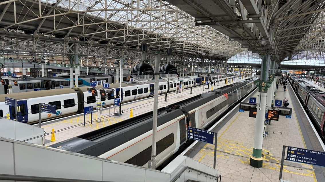Manchester Piccadilly Shutdown: Major Rail Disruption as Repairs Drag Into Weekend