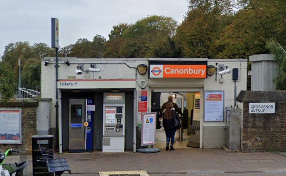 Fire near Highbury & Islington disrupts Windrush line services