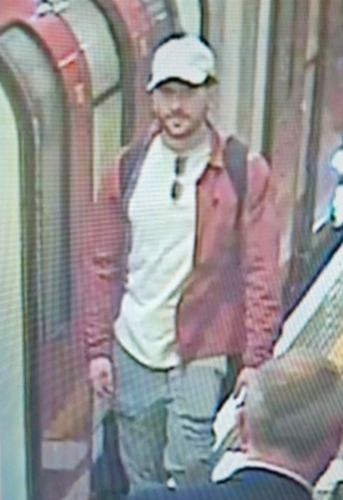 Police release image after upskirting incident at King&acirc;s Cross St Pancras