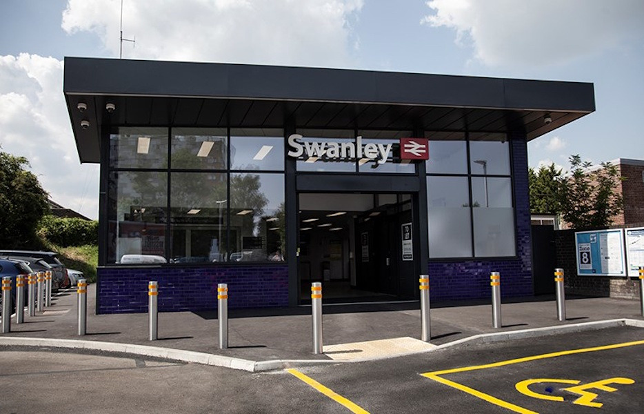 Swanley Rail Disruption: Trespasser Sparks Rail Shutdown