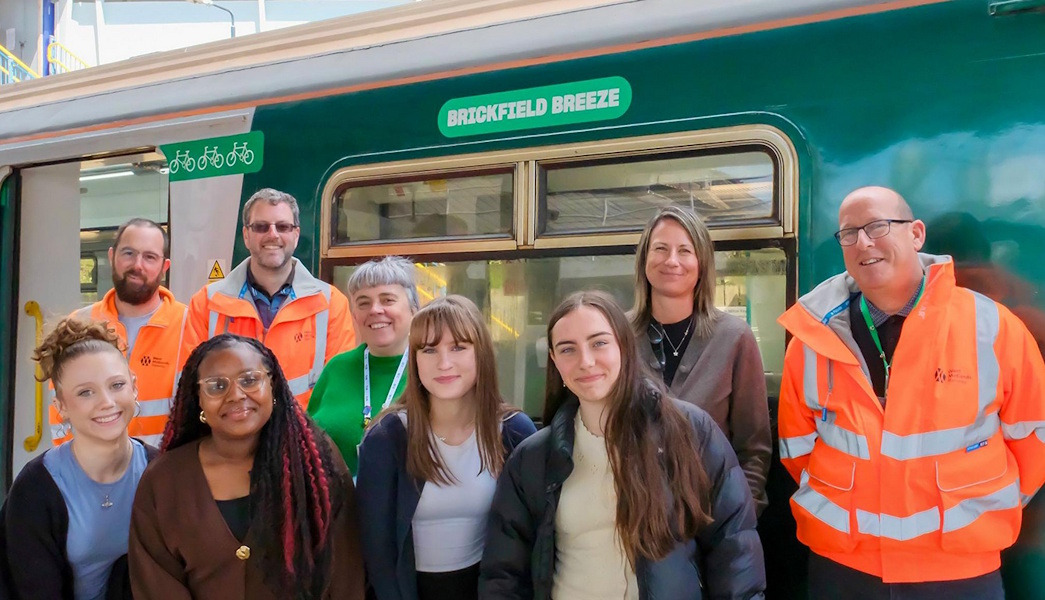 Marston Vale Line Train Celebrates Bedford&acirc;s Brickmaking Legacy