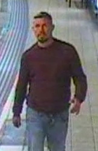 Man Threatened During Tube Robbery Attempt at Mansion House