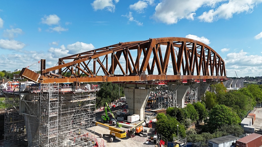 Birmingham&acirc;s Giant HS2 Bridge Ready for Historic Launch Above Live Railway