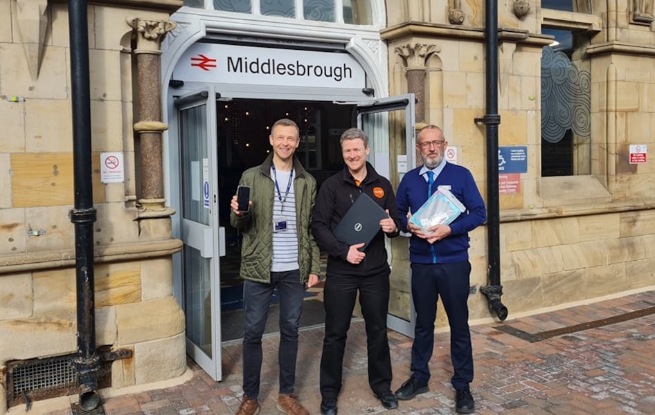Middlesbrough Station Staff Raise &Acirc;&pound;1,200 From Forgotten Passenger Items