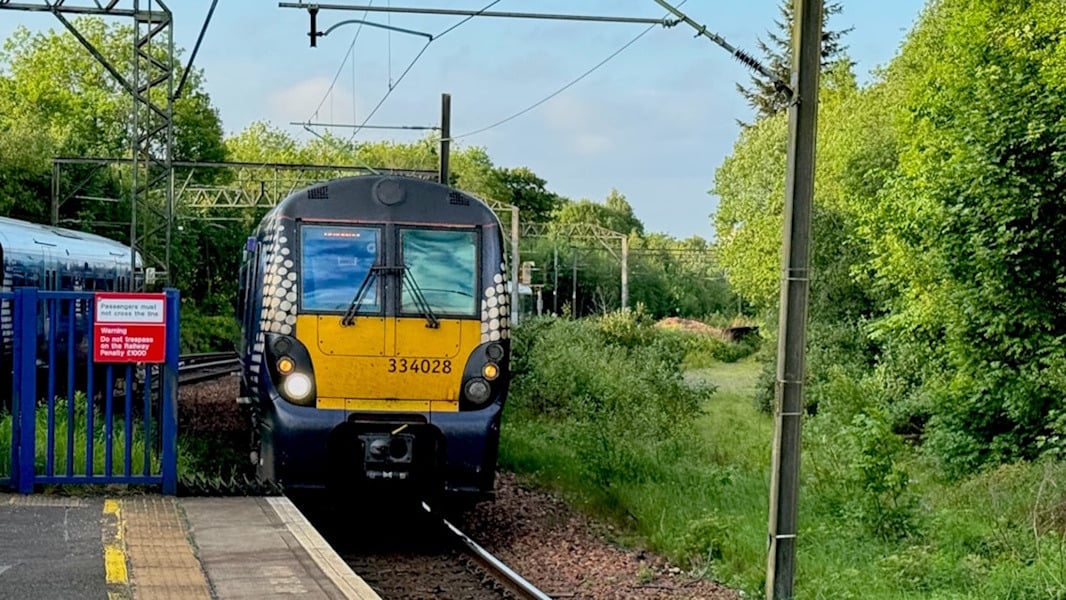 North Clyde Railway Set For Major &Acirc;&pound;20m Power Line Upgrade