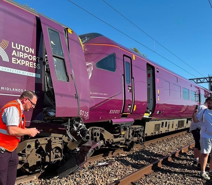 Bedford Rail Emergency As Train Crash Brings Services To A Halt