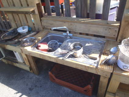 mud kitchen 1