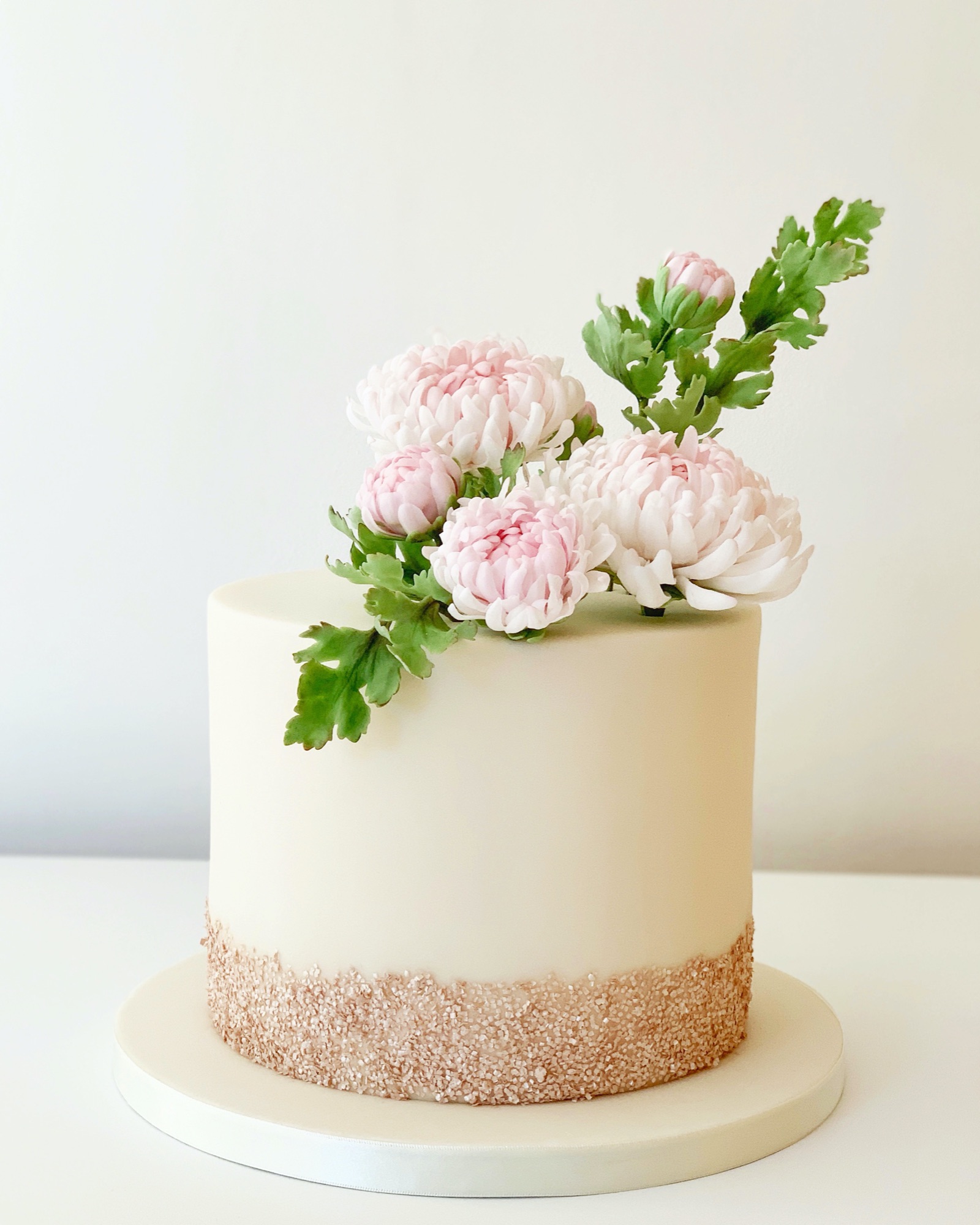 Chrysanthemum wedding cake