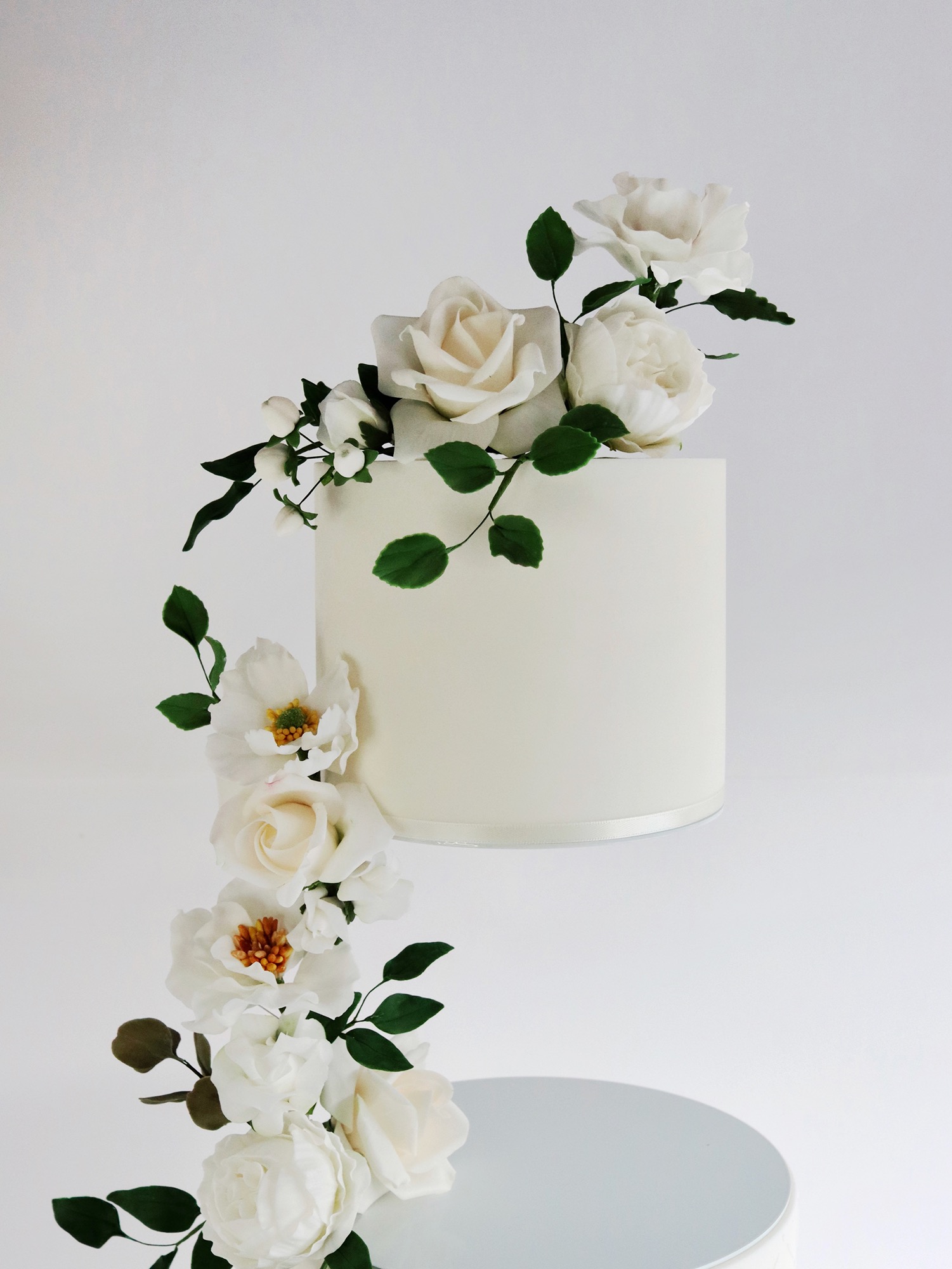 Textured wedding cake