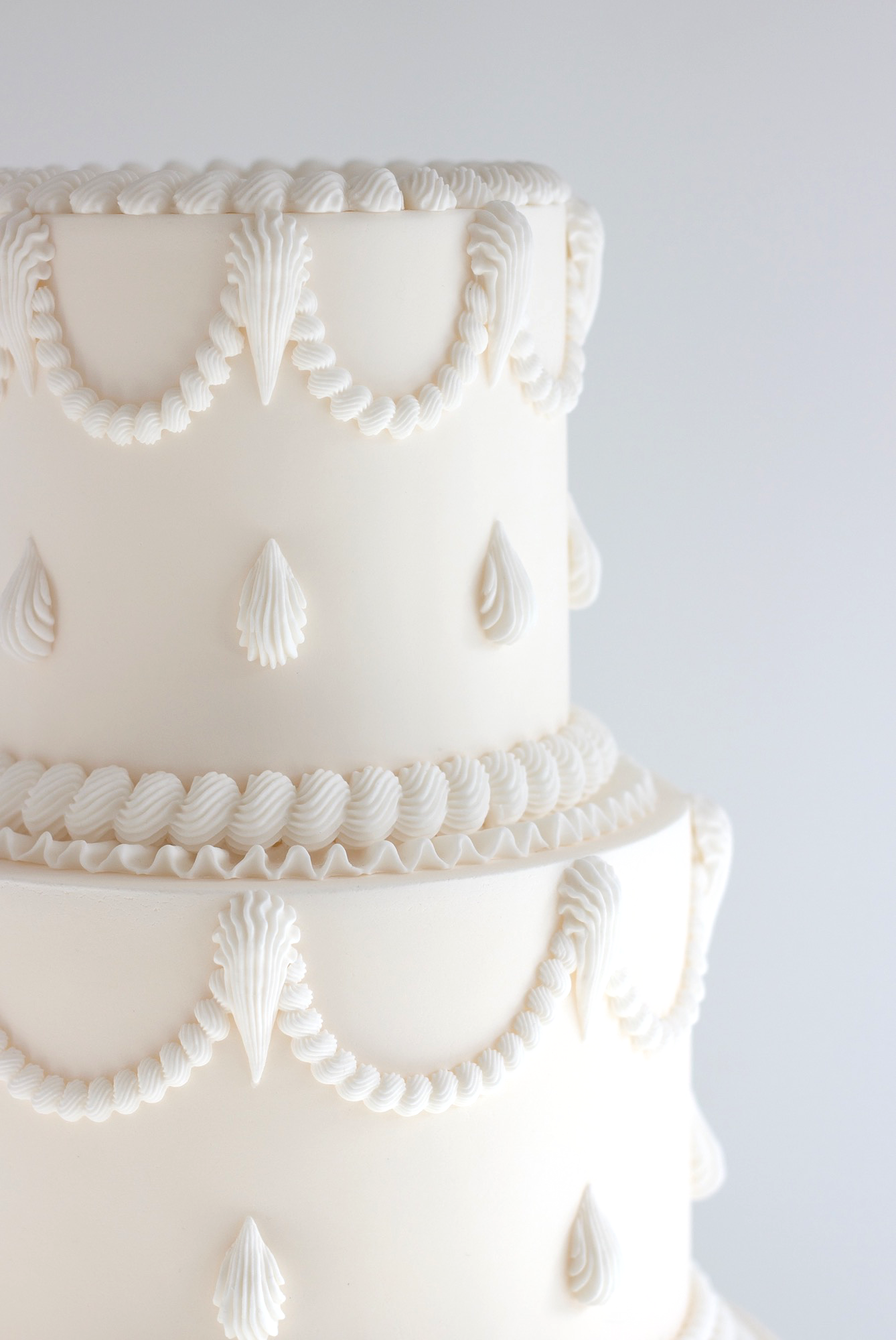 Retro style wedding cakes
