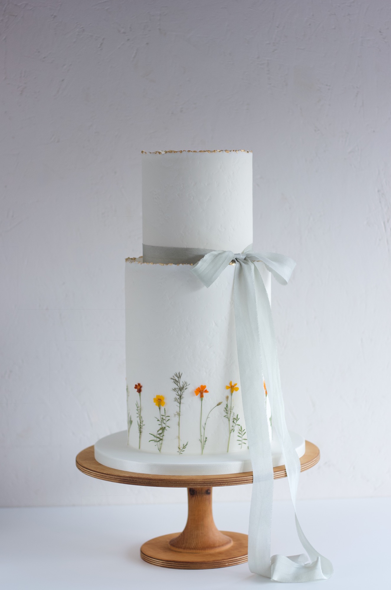 White modern cake