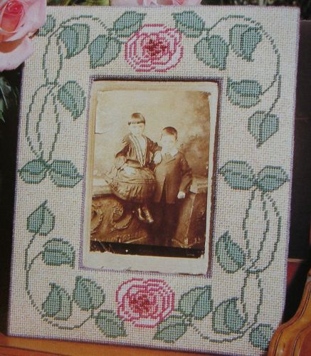 Art Nouveau Floral Picture Frame ~ Needlepoint Pattern