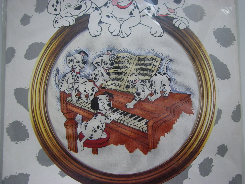 Designer Stitches: F21 101 Dalmatians Piano Time ~ Cross Stitch Kit