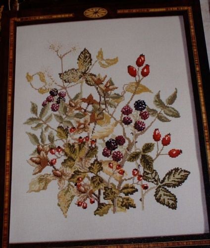 Autumnal Berries Firescreen ~ Cross Stitch Chart