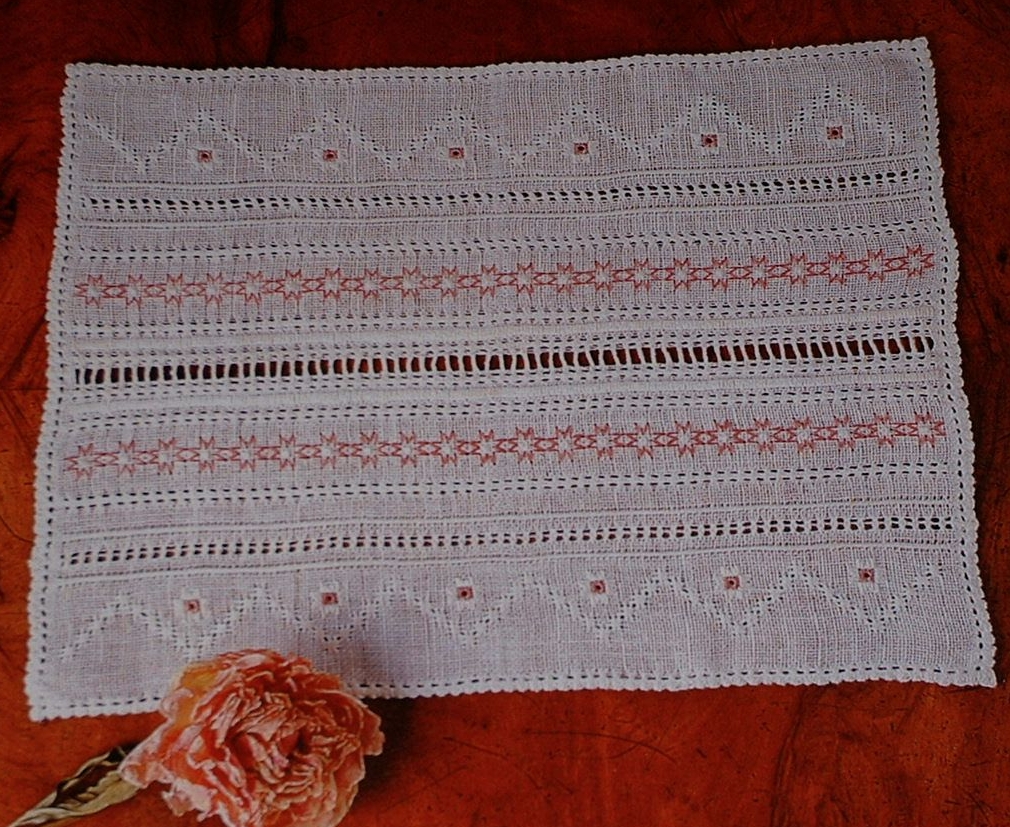 Pulled Work Decorative Tray Cloth ~ Pulled Work Pattern