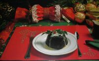 Christmas Placemat and Decorative Crackers ~ Patchwork Sewing Patterns