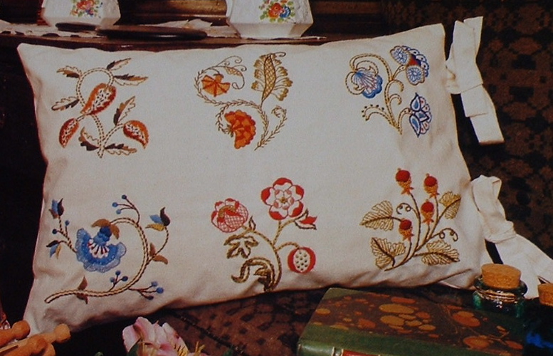 Floral Crewel Work Pillow ~ Embroidery Pattern