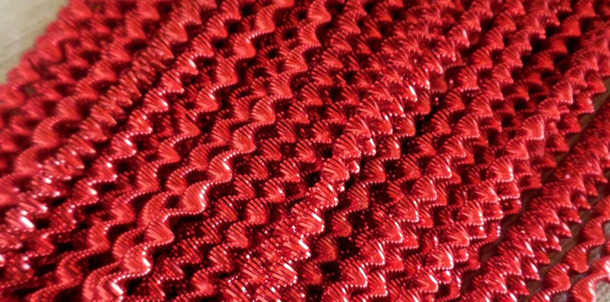 Large bright check purl, red - 35cm