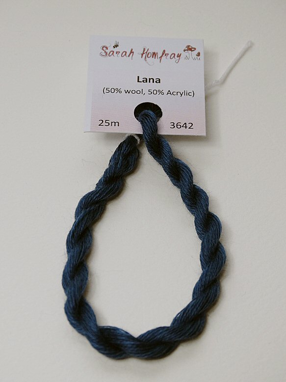 3642 Charcoal Lana thread (blue)