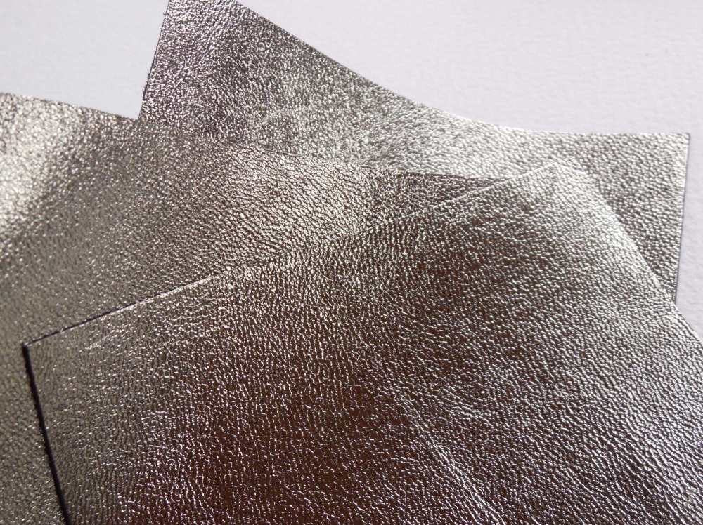 Kid leather squares, metallic finish - 10cm2 - Pewter