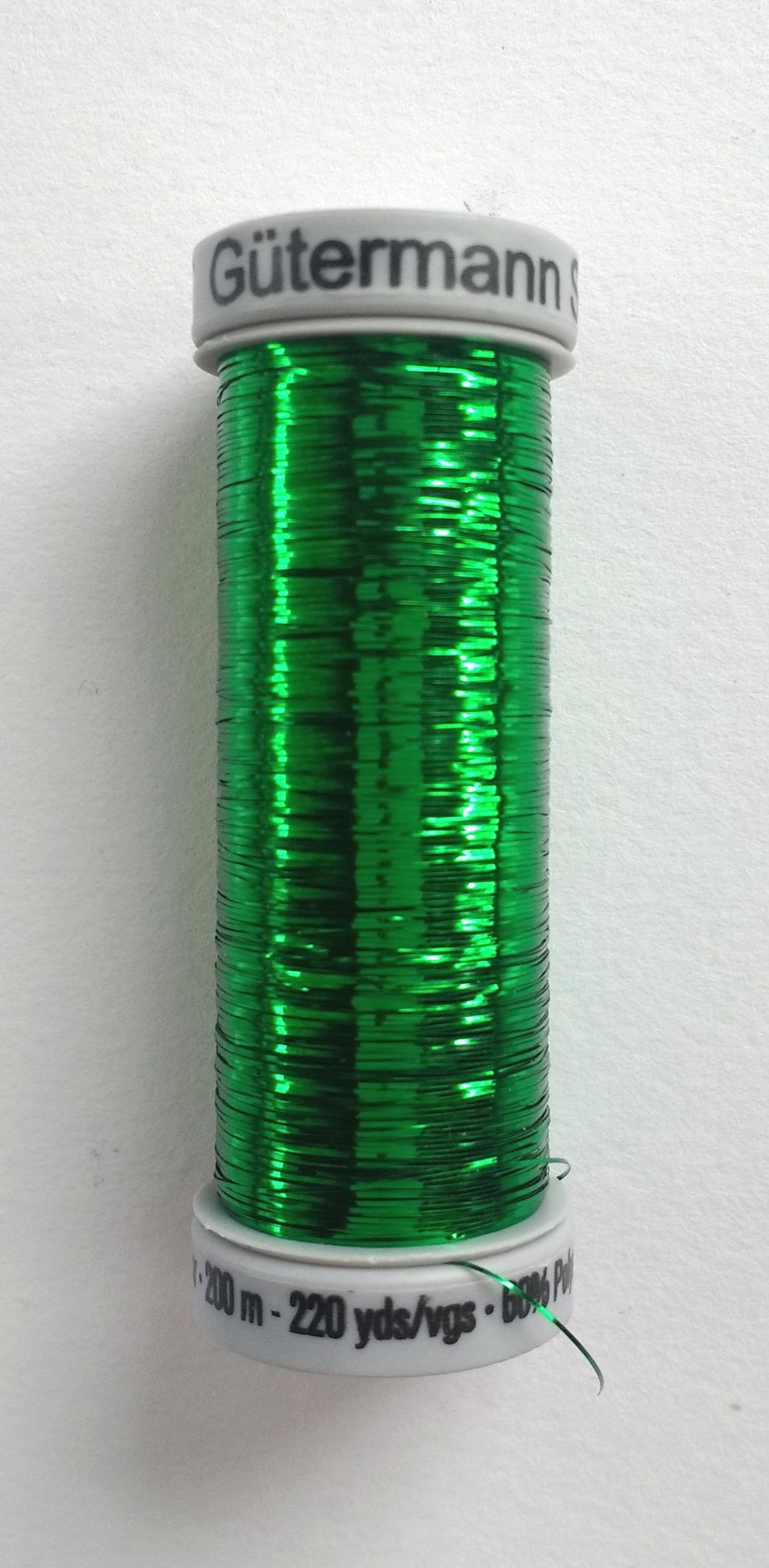 Metallic Thread Gutermann Sliver Machine Embroidery thread 8019 Light Green