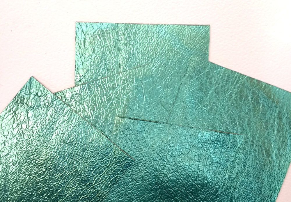 Leather squares, metallic finish - 10cm x 10cm - Sea Green