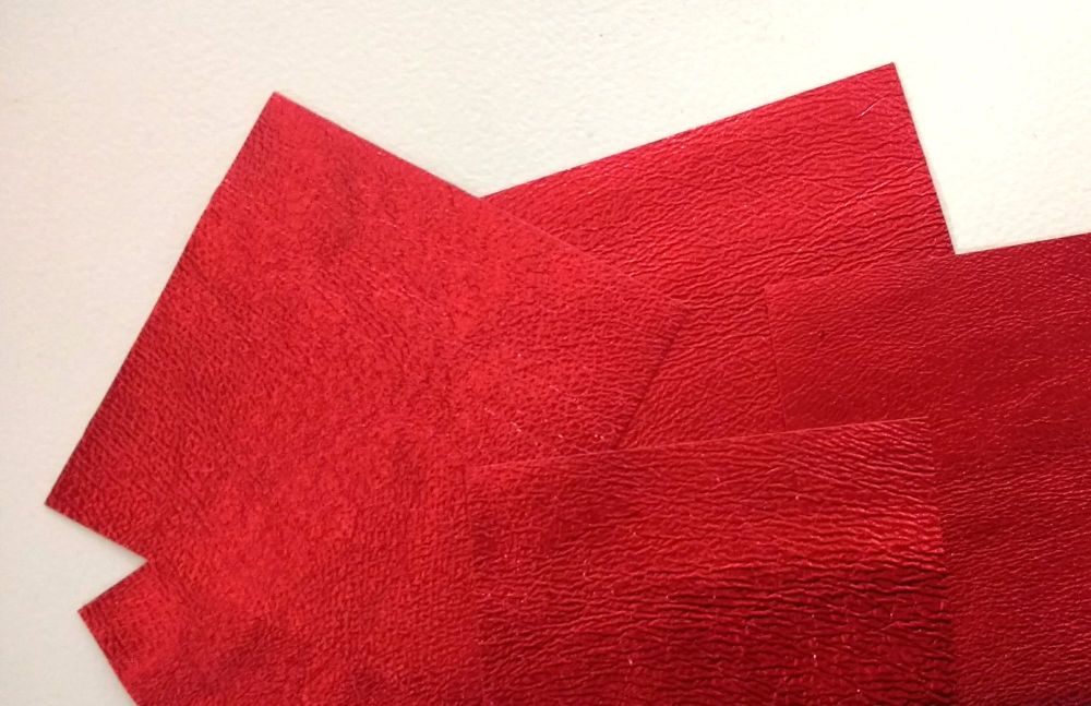Leather squares, metallic finish - 10cm2 - Poppy Red