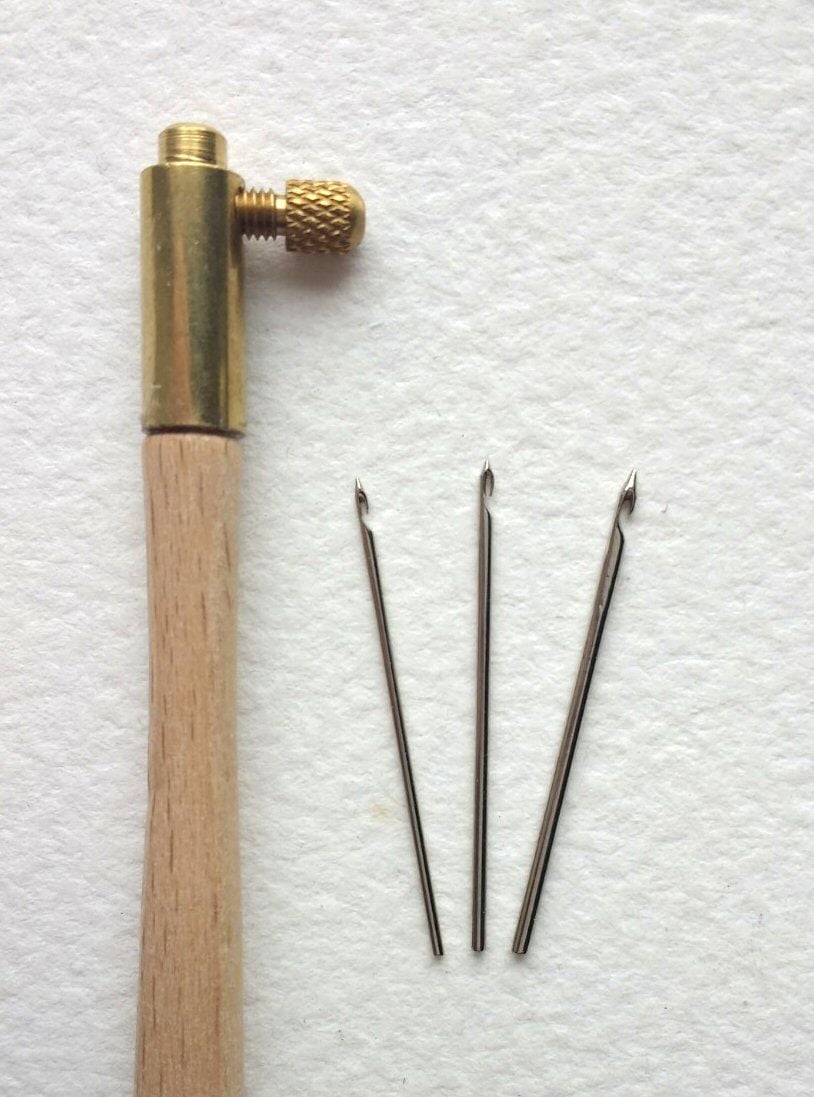 Tambour Hook with 3 Needles for Embroidery