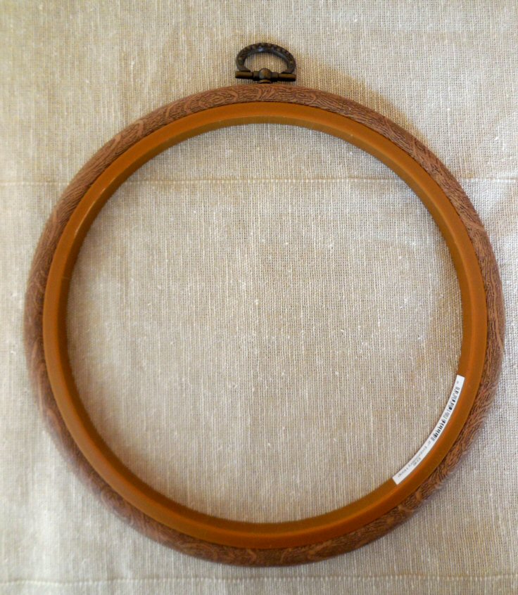 Embroidery flexi hoop - Round 7" diameter