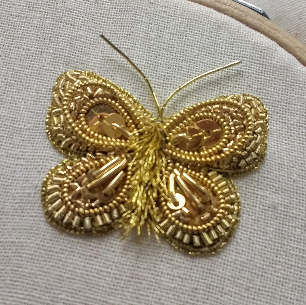 100Pcs 4CM Gold Thread Embroidery Butterfly Appliques For DIY