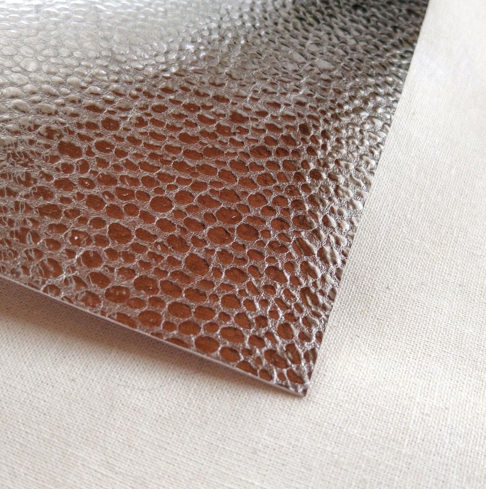 Leather squares, metallic finish - 10cm2 - Pewter Bubble
