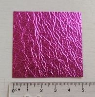 Leather square, metallic finish - 5cm x 5cm - Fuchsia Pink