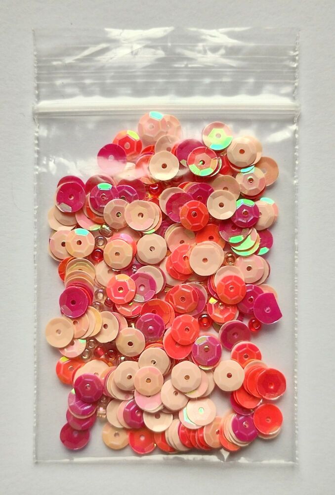 Bag of mixed sequins and beads - Coral mix