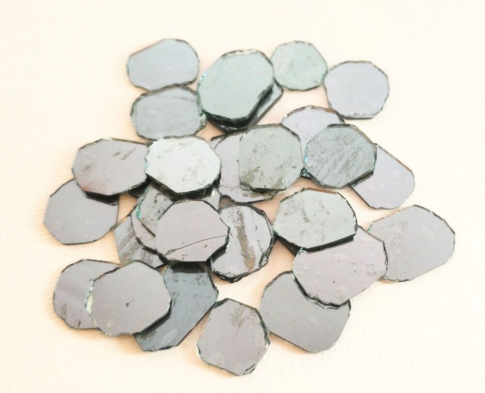 Hand cut Shisha Mirrors (Qty 30, approximate diameter 10mm)