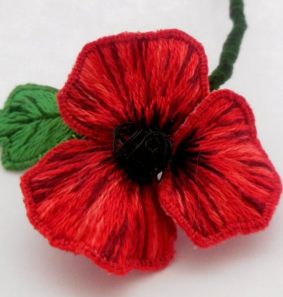 poppy stumpwork3