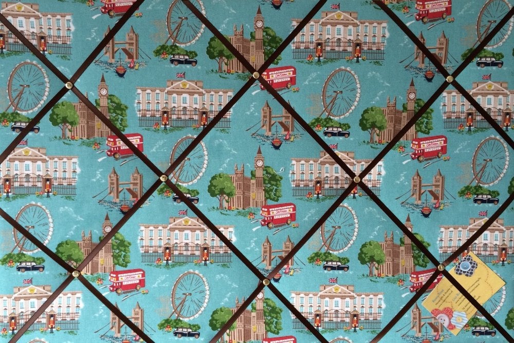 Large 60x40cm Cath Kidston London Scene Hand Crafted Fabric Notice / Pin / 
