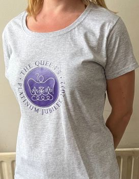 Light Grey Women's, Men's & Kid's Commemorative Merchandise - T Shirt - The Queen's Platinum Jubilee 2022